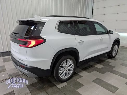 Used 2026 GMC Acadia Elevation w/ Elevation Premium Package AWD/4WD image 4