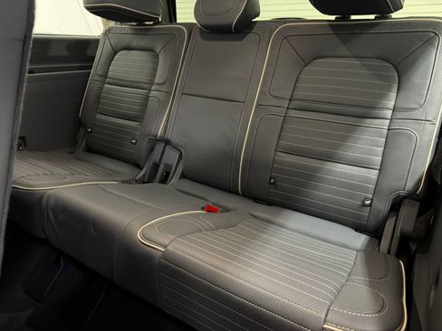 Certified 2023 Lincoln Navigator Black Label AWD/4WD image 21