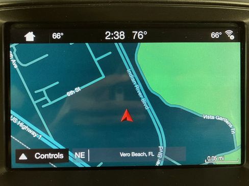 Used 2018 Ford Explorer XLT w/ Equipment Group 202A image 25