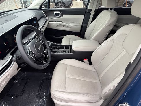 Certified 2025 Kia Sorento X-Line EX AWD/4WD image 21