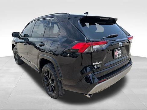 Used 2022 Toyota RAV4 SE AWD/4WD image 5