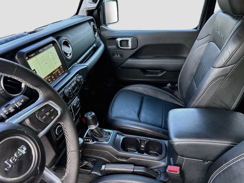 Used 2023 Jeep Wrangler Unlimited Sahara AWD/4WD image 26
