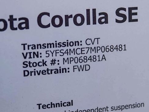 Used 2021 Toyota Corolla SE w/ Carpet Mat Package (TMS) image 29