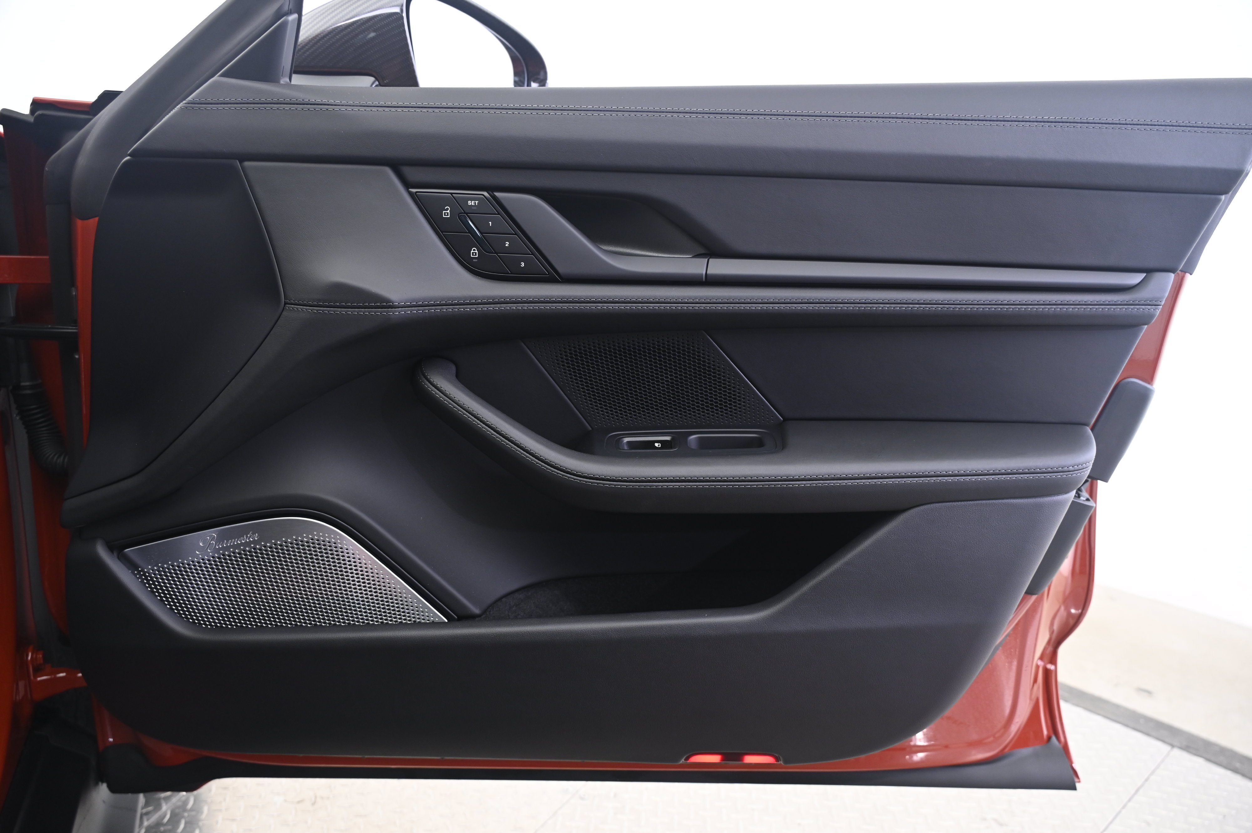 Certified 2025 Porsche Taycan Turbo GT AWD/4WD image 21