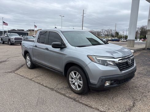 Used 2019 Honda Ridgeline RT image 1