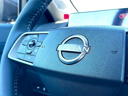 New 2026 Nissan Sentra SV w/ SV Convenience Package FWD image 21