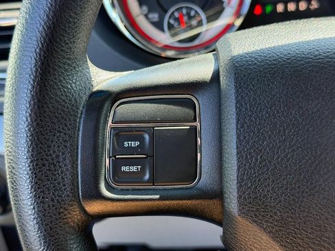 Used 2015 RAM C/V Tradesman FWD image 12