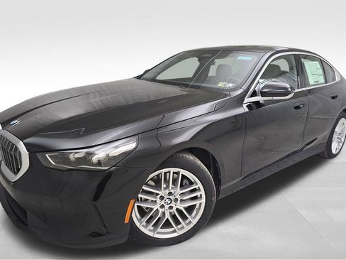 New 2025 BMW 530i xDrive AWD/4WD image 1