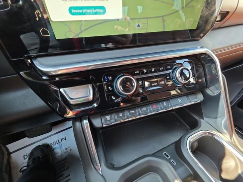 Used 2024 GMC Sierra 2500 Denali Ultimate image 19