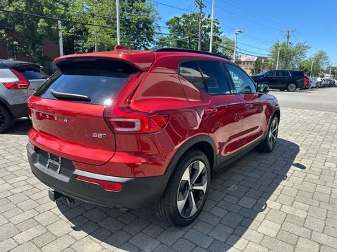 Used 2025 Volvo XC40 B5 Plus AWD/4WD image 35
