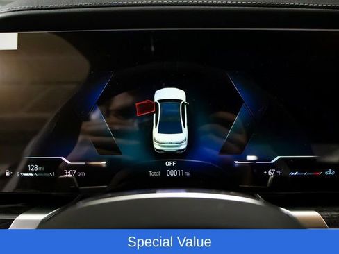 Used 2025 BMW 760i xDrive AWD/4WD image 18