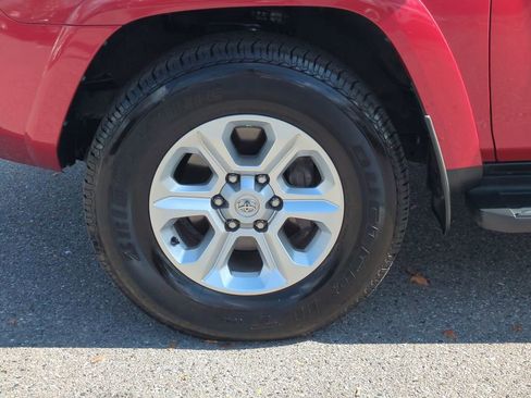 Certified 2024 Toyota 4Runner SR5 Premium image 11