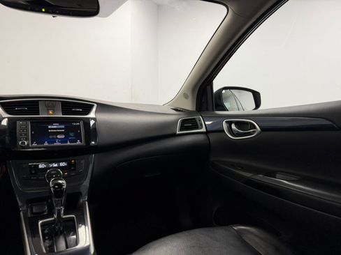 Used 2019 Nissan Sentra SR w/ Premium Package (SR) FWD image 47