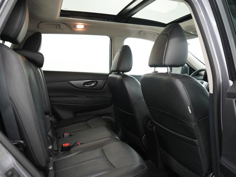 Used 2016 Nissan Rogue SL w/ SL Premium Package AWD/4WD image 14