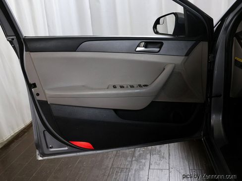 Used 2017 Hyundai Sonata SE image 22