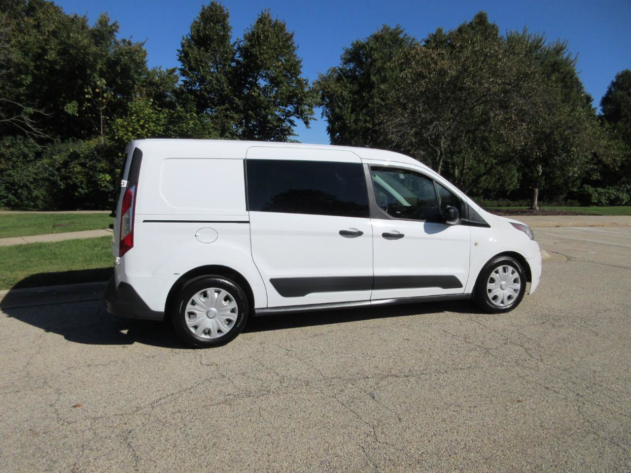 Used 2015 Ford Transit Connect XLT FWD image 6