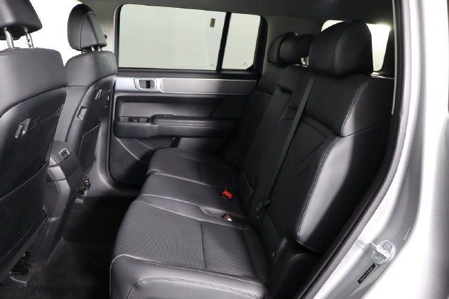 Used 2026 Hyundai Santa Fe SEL FWD image 16