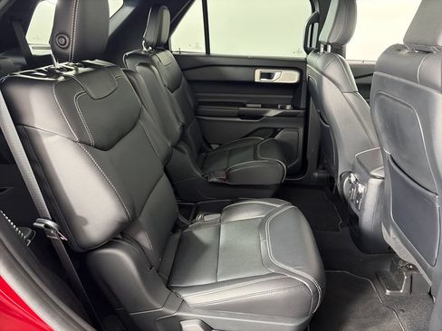 Certified 2020 Ford Explorer ST w/ Premium Technology Package AWD/4WD image 29