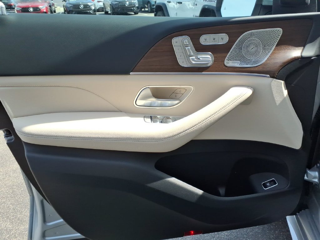 Certified 2026 Mercedes-Benz GLE 350 4MATIC image 11