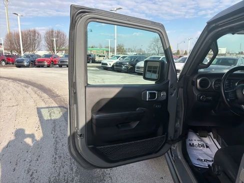 Used 2020 Jeep Wrangler Unlimited Sport image 23