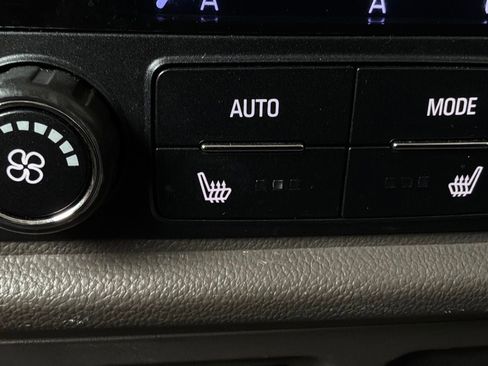 Used 2018 Chevrolet Traverse Premier w/ LPO, 'HIT The Road' Package AWD/4WD image 14