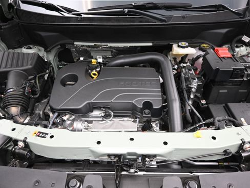 New 2026 Chevrolet Equinox LT w/ Convenience Package II FWD image 37