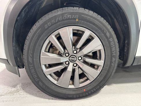 Used 2025 Nissan Pathfinder SV AWD/4WD image 44