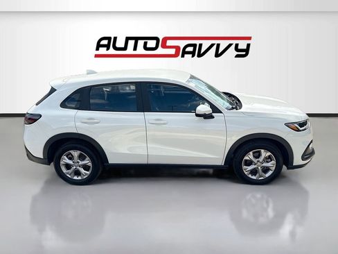 Used 2025 Honda HR-V LX image 8