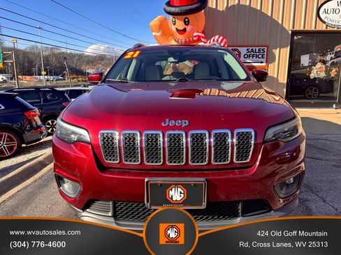 Used 2021 Jeep Cherokee Latitude Plus w/ Sun & Sound Group image 2