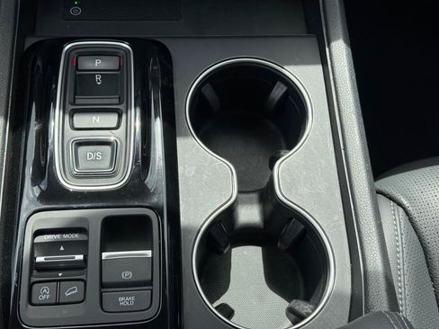 Used 2024 Honda Pilot Elite image 48