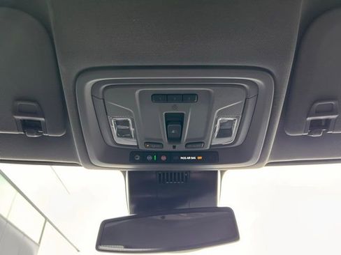 Used 2025 GMC Sierra 3500 SLT w/ SLT Premium Package image 13