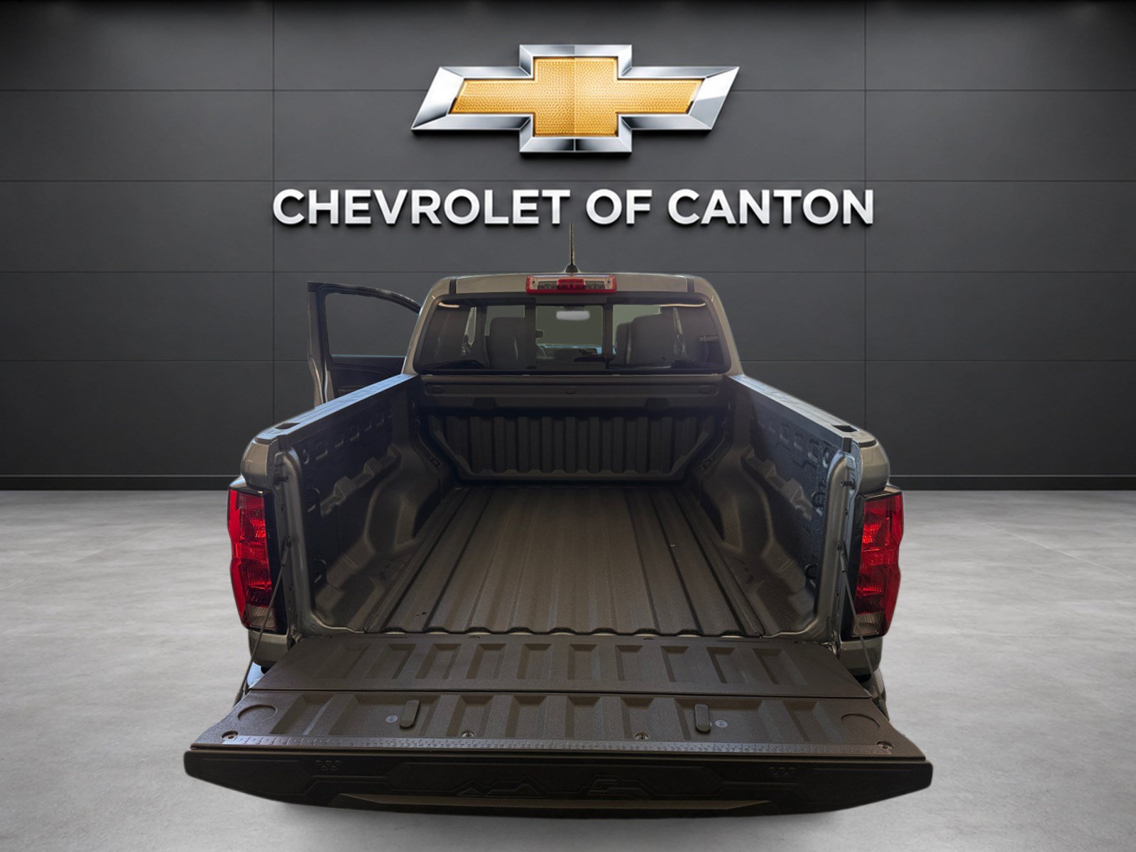 New 2026 Chevrolet Colorado W/T w/ WT Custom Package RWD image 17