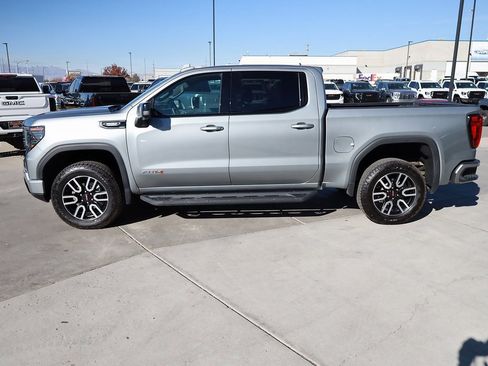 Used 2025 GMC Sierra 1500 AT4 w/ Technology Package image 3