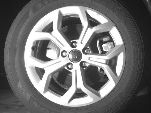 Used 2025 Jeep Compass Latitude image 13