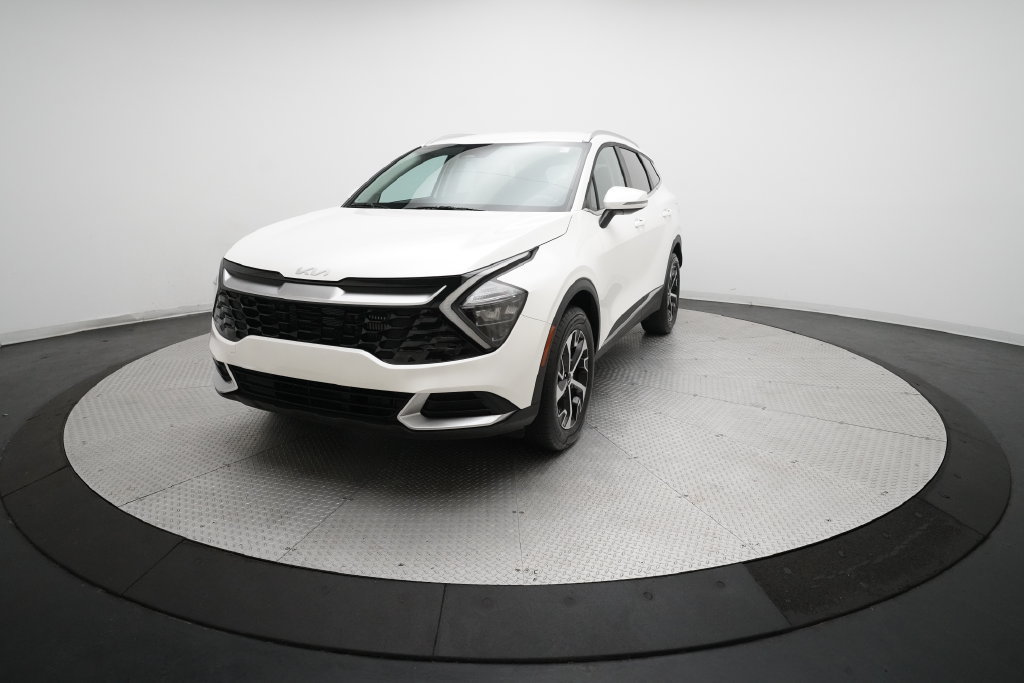 Used 2023 Kia Sportage EX AWD/4WD image 12