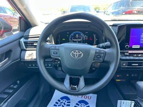 Used 2026 Toyota Camry LE FWD image 13