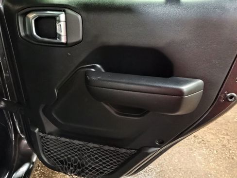 Used 2021 Jeep Wrangler Unlimited Sport image 20