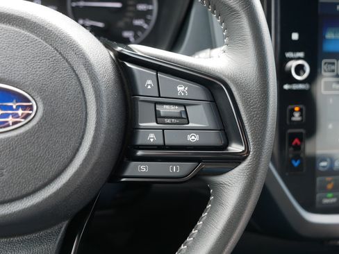 Used 2025 Subaru Forester Premium image 30