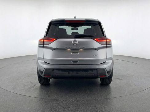 Used 2025 Nissan Rogue SV image 7