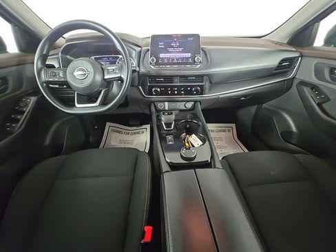 Used 2023 Nissan Rogue S image 10