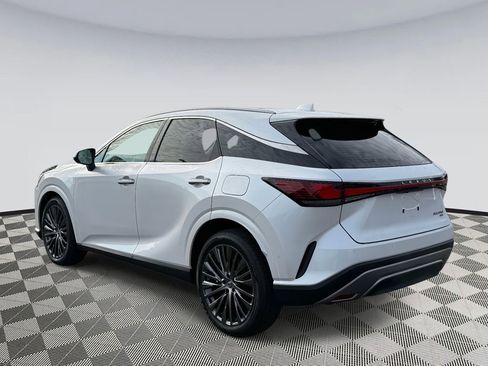 Used 2023 Lexus RX 350 Luxury w/ Cold Area Package image 4