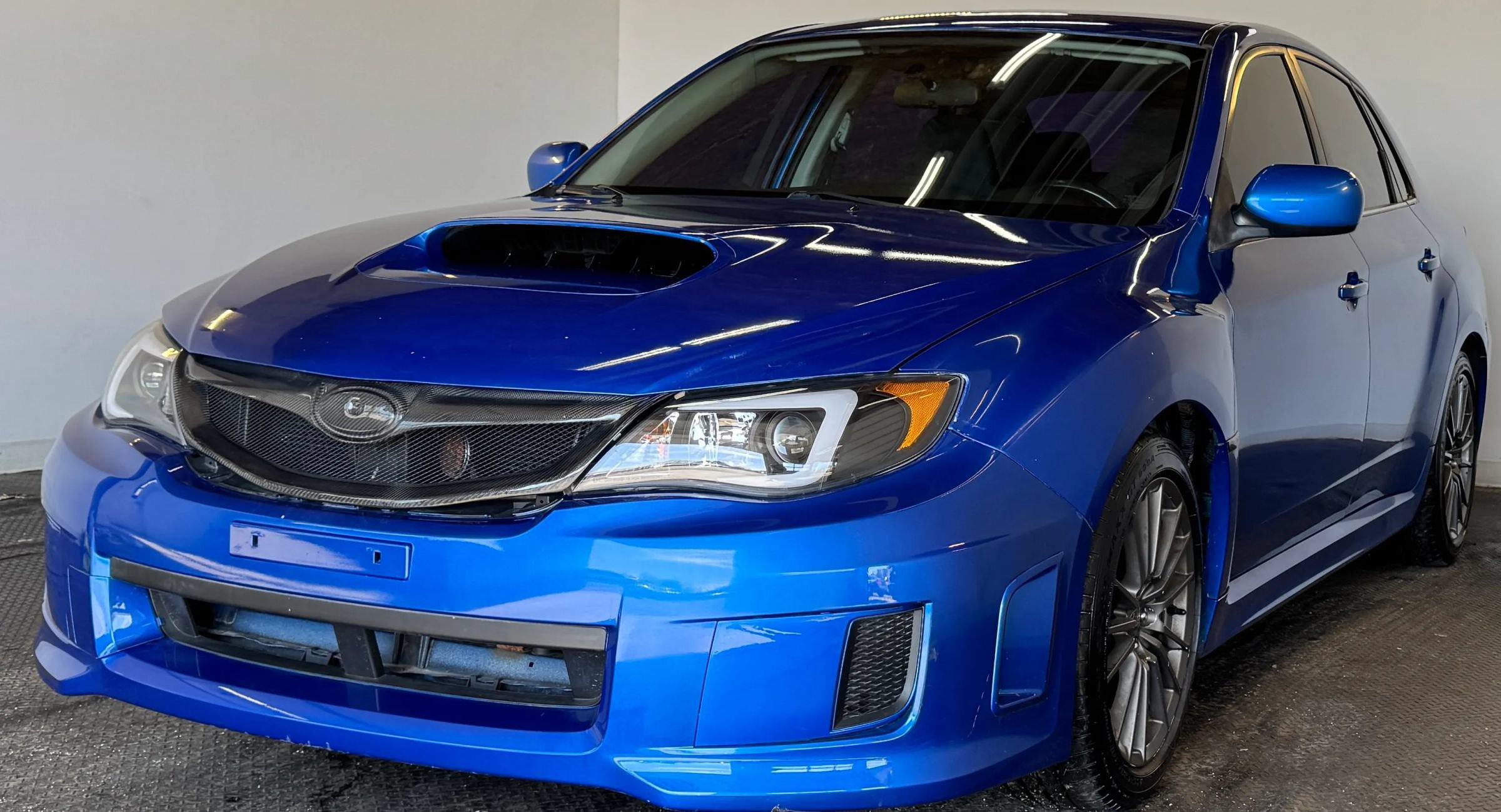 Used 2011 Subaru Impreza WRX Sedan AWD/4WD image 2