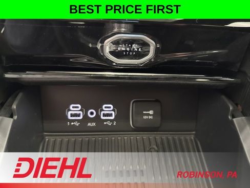 New 2026 Jeep Grand Cherokee Altitude AWD/4WD image 27