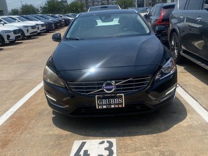 Used 2017 Volvo V60 T5 Premier w/ Convenience Package
