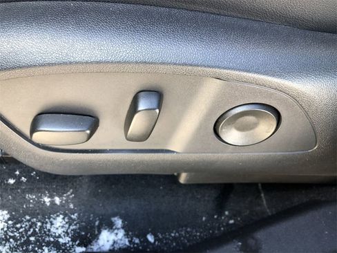 Certified 2025 Chevrolet Traverse Z71 w/ Enhanced Driving Package image 12