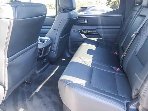 Used 2025 Toyota Tundra Limited AWD/4WD image 18
