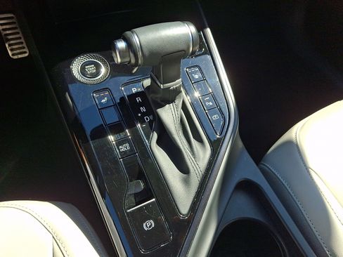 Used 2023 Kia Niro EX Touring FWD image 15