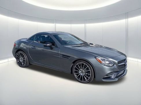 Used 2020 Mercedes-Benz SLC 300 image 8
