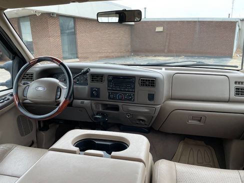 Used 2002 Ford F350 Lariat image 28