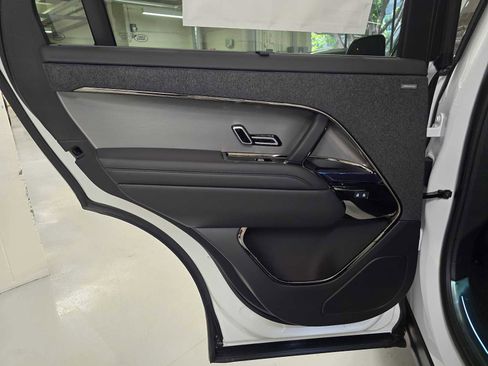New 2026 Land Rover Range Rover Sport SE AWD/4WD image 19